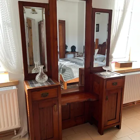 Statek 100dola 7 A 8 * Lukova