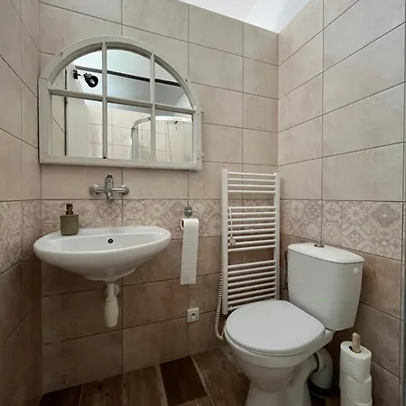 Statek 100dola 7 A 8 Homestay *