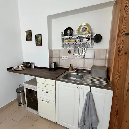 Statek 100dola 7 A 8 Lukova