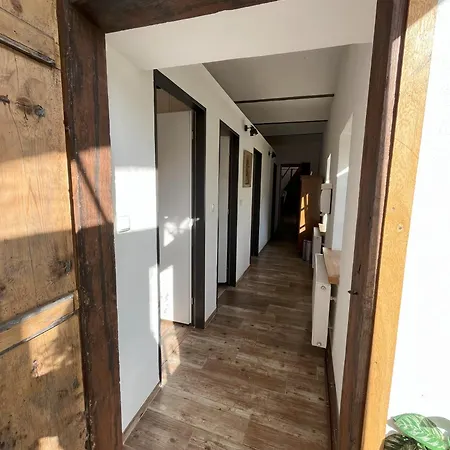 Pansiyon Statek 100dola 7 A 8 Lukova