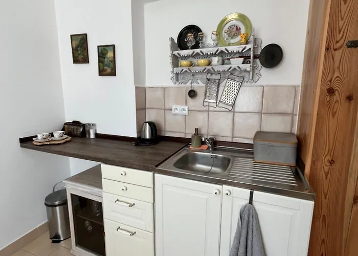 Statek 100dola 7 A 8 Lukova